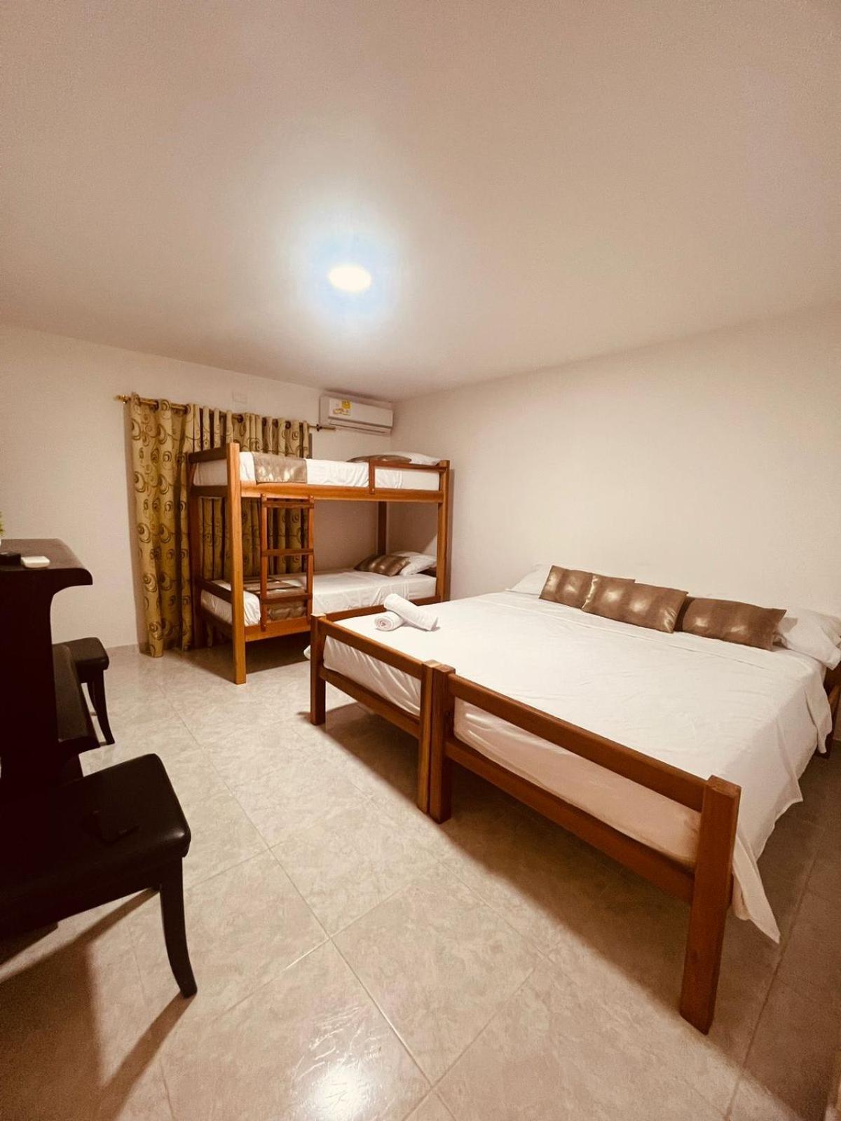 Hostal Casa San Pedro Santa Marta  Luaran gambar
